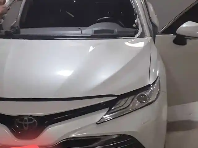 Лобовое стекло Toyota Camry 6, Душанбе