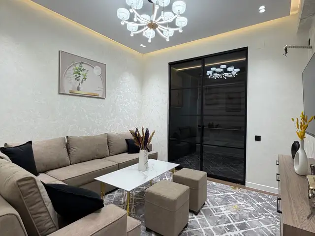 4-комн. квартира, 4 этаж, 76 м², 8мкр, Худжанд - 7