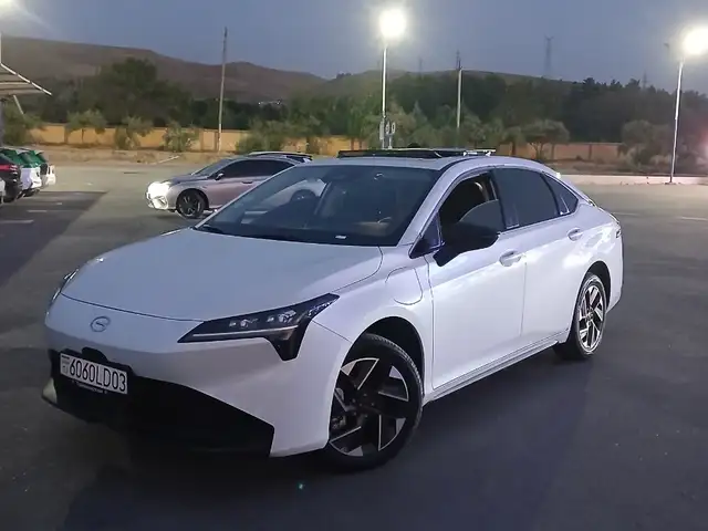 BYD B2