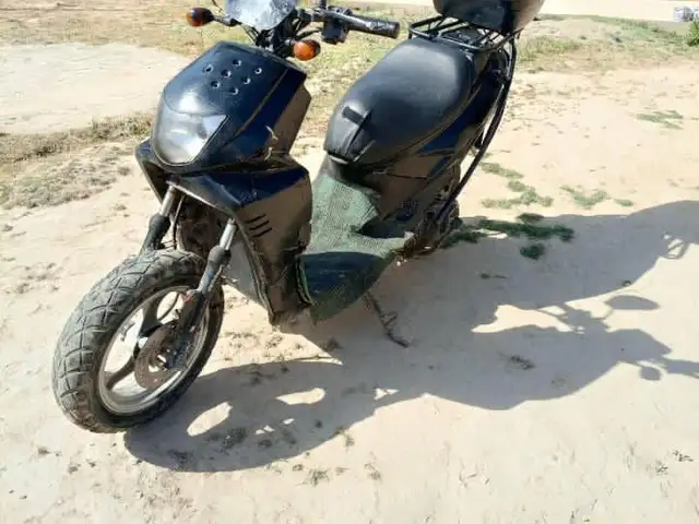 Скутер, Вахдат
