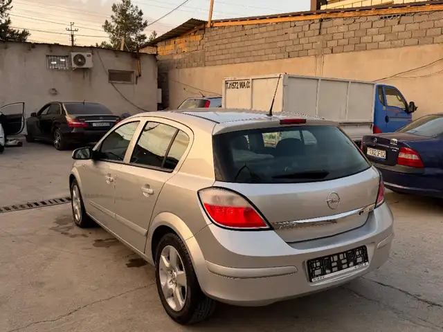 Opel Astra H