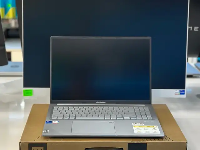 Ноутбук Asus vivobook core i 5 16/1Tb, Хуҷанд