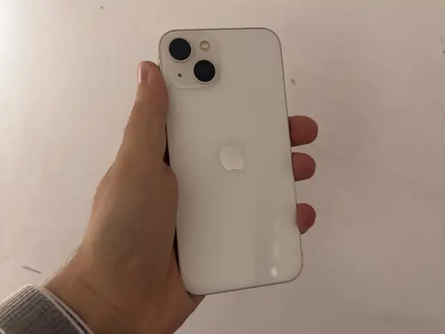 Apple iPhone 13, 128 gb, Midnight, Хуҷанд
