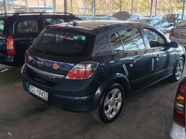 Opel Astra H