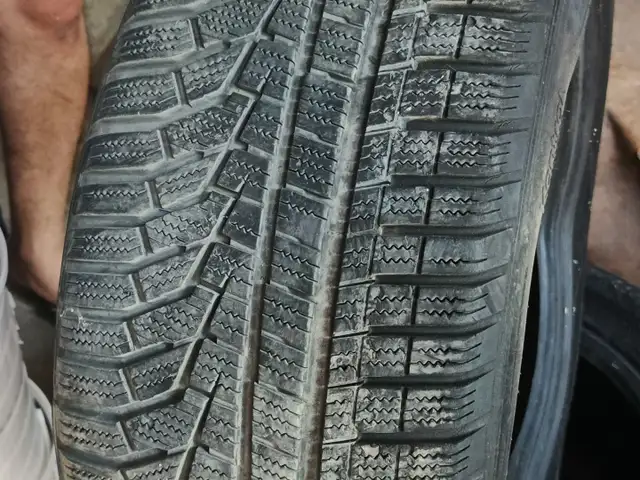 Шины 225/50 R17, Душанбе