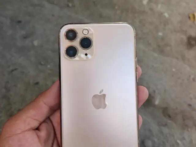 Apple iPhone 11 Pro, 64 gb, Gold, Худжанд