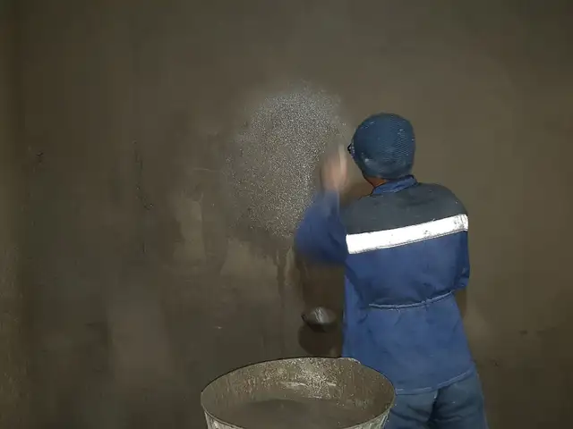 Устои хишт, Душанбе