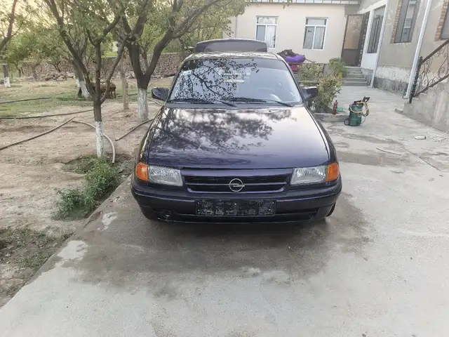 Opel Astra F