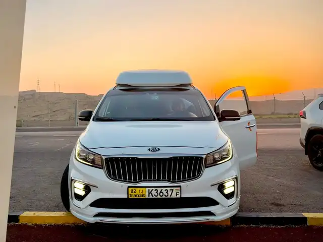 Kia Carnival