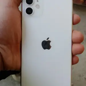 Apple iPhone 11, 128 gb, White, Исфара