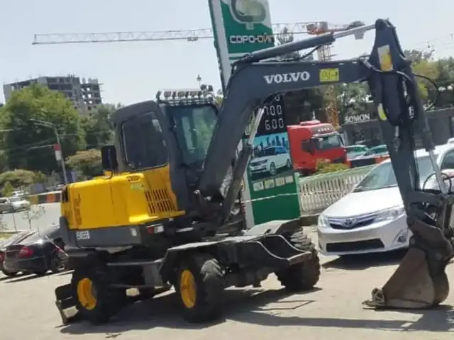 Экскаватор Volvo 2008, Душанбе - 4
