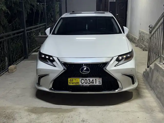 Lexus ES series