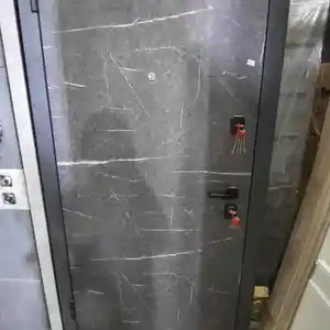 Железная дверь, Душанбе