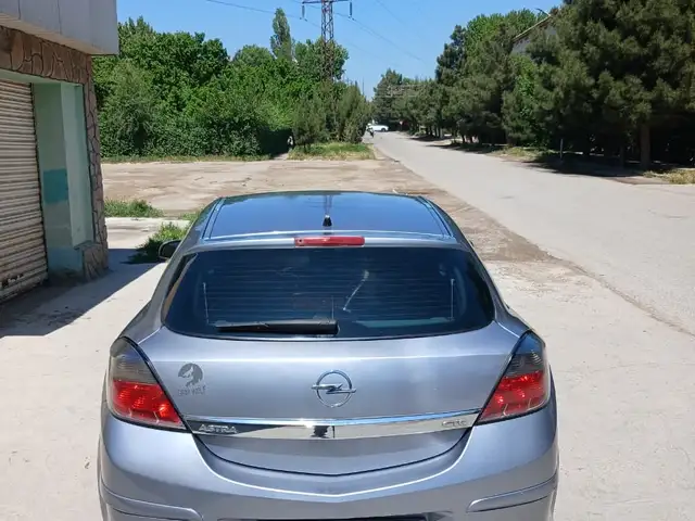 Opel Astra H