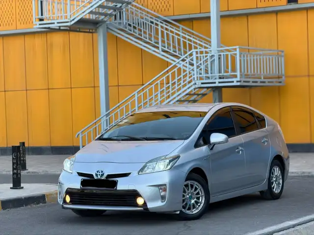 Toyota Prius, 2015, Душанбе - 3