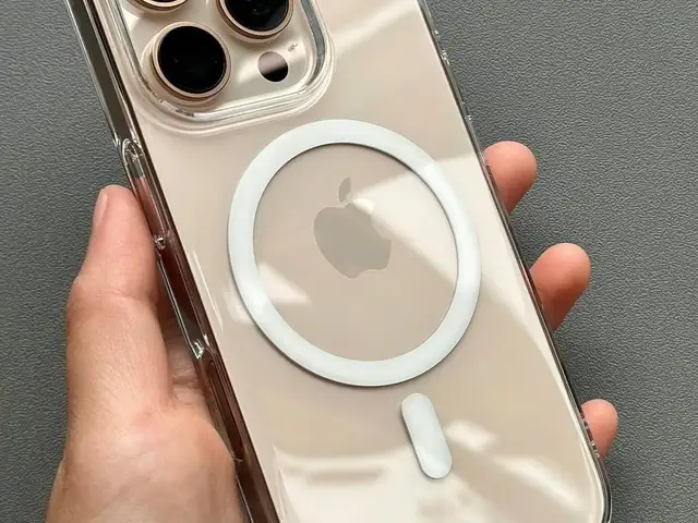 Apple iPhone 16 Pro, 128 gb, Desert Titanium, Душанбе
