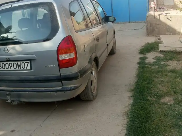 Opel Zafira
