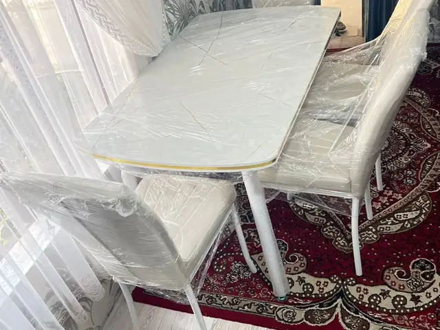 Комплект стола и стульев, Душанбе