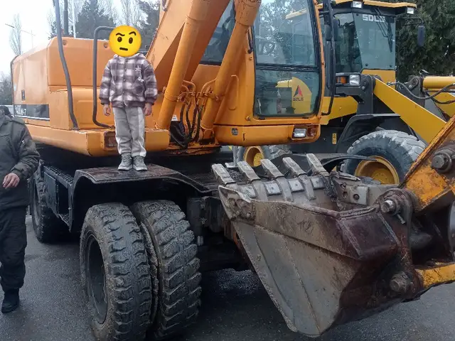 Экскаватор 1400, Пенджикент