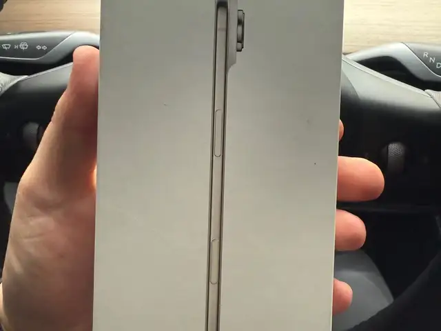 Apple iPhone Air, 256 gb, Light Gold, Худжанд