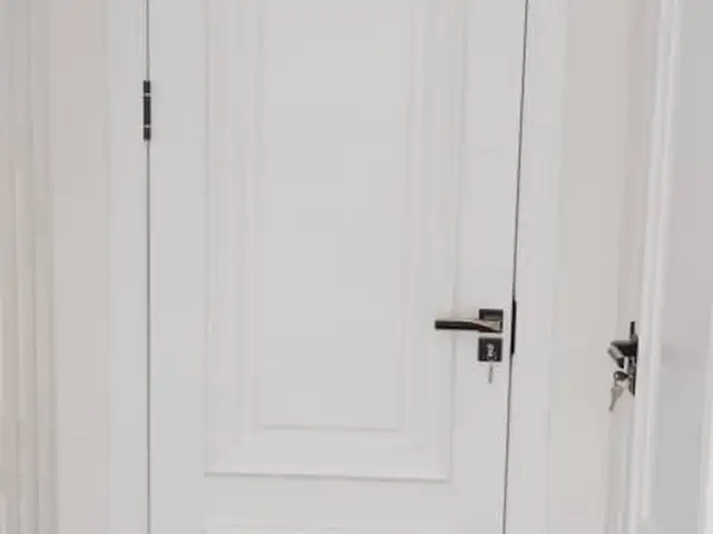 Дверь, Душанбе