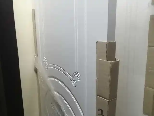 Дверь, Душанбе