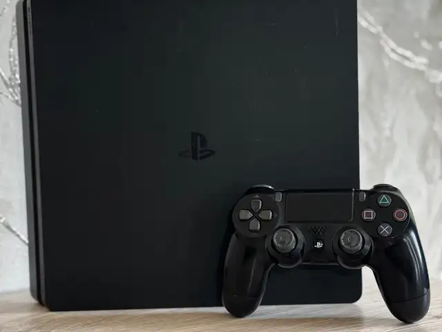 Игровая приставка Sony PlayStation 4 slim, Душанбе