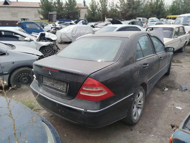 Mercedes-Benz E class 2003 на запчасти, Худжанд