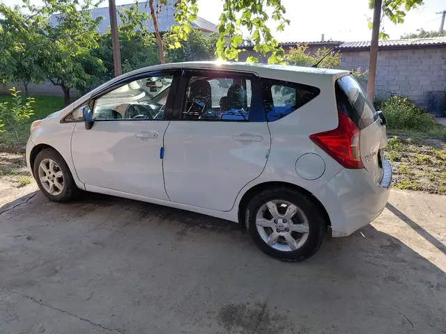 Nissan Versa