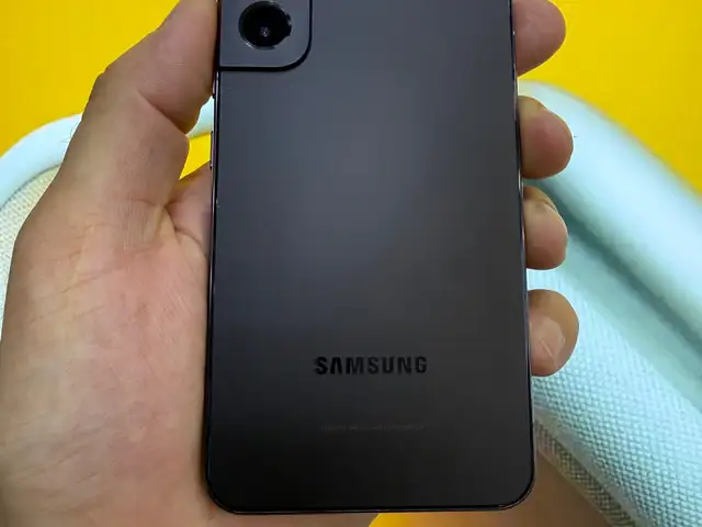 Samsung Galaxy S22, Душанбе