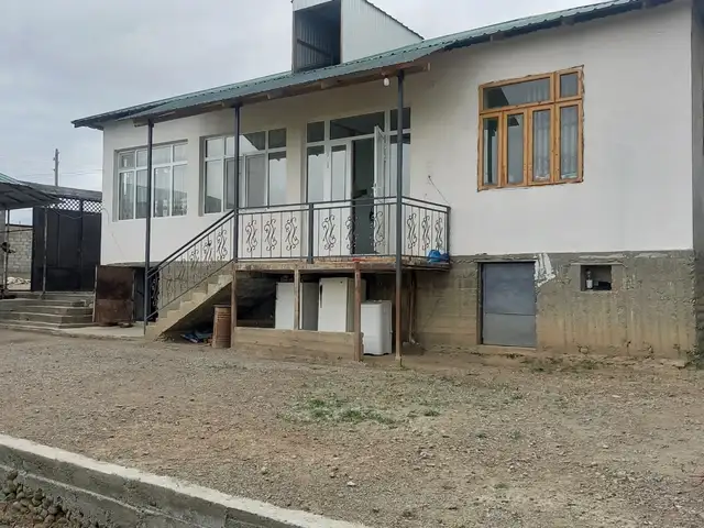 1 этажн. 5-комн. дом, 8 соток, Сомониён, Исфара