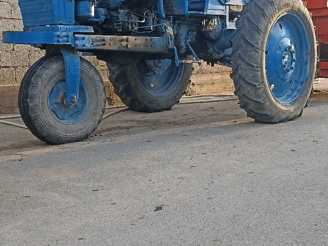 Трактор, Турсунзода