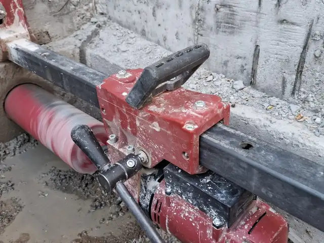 Сурохкунии бетон, Хуҷанд