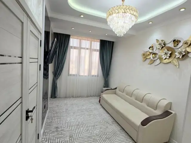 1-комн. квартира, 9 этаж, 38 м², Универмаг, Хуҷанд