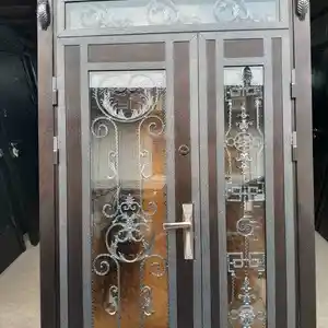 Стеклянная дверь, Душанбе