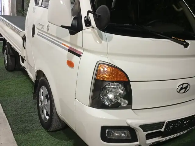 Бортовой автомобиль Hyundai Porter 133ps CRDi, 2015, Исфара