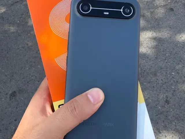 Tecno Spark Slim, Душанбе