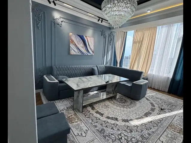 2-комн. квартира, 8 этаж, 64м², 18 мкр, Хуҷанд