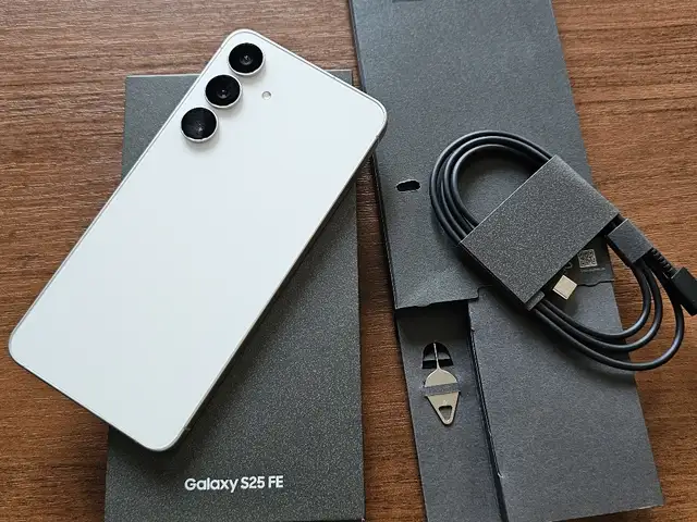Samsung Galaxy S25Fe 256gb Carea 2sim 5G, Хуҷанд