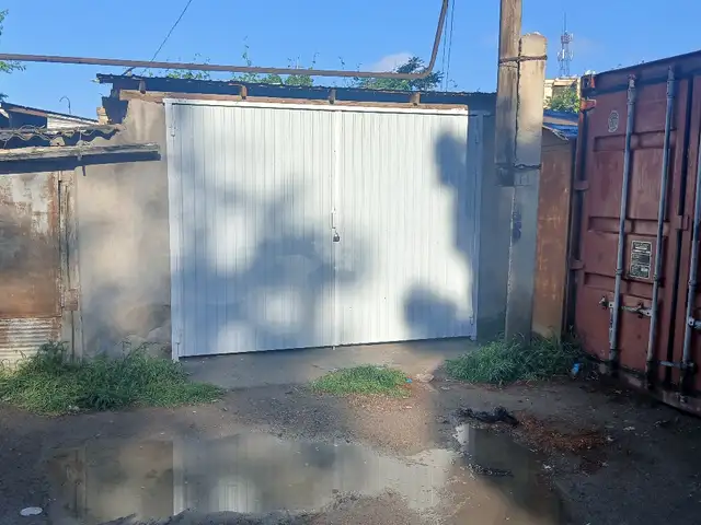 Гараж, мактаби 12, Хуҷанд