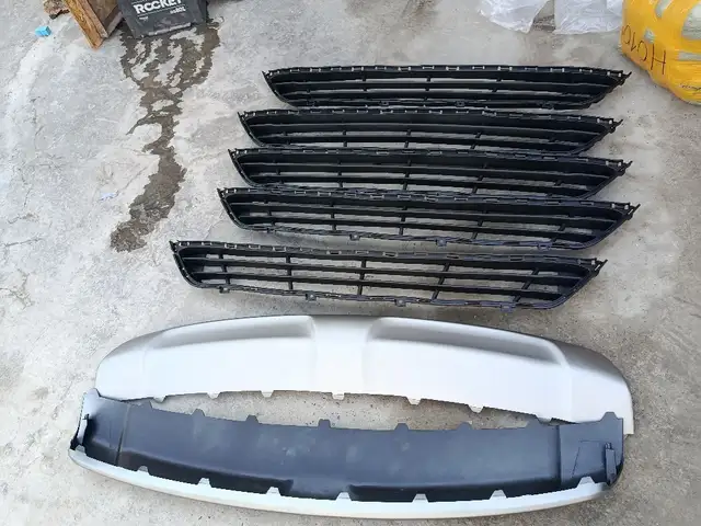 Решетка радиатора на Hyundai Santafe 2015-17, Худжанд
