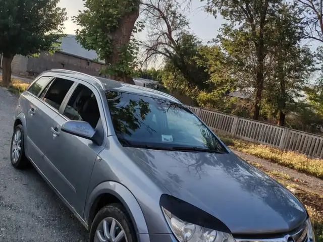 Opel Astra H