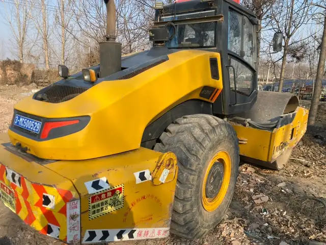 Дорожный каток LiuGong 6126E, Душанбе