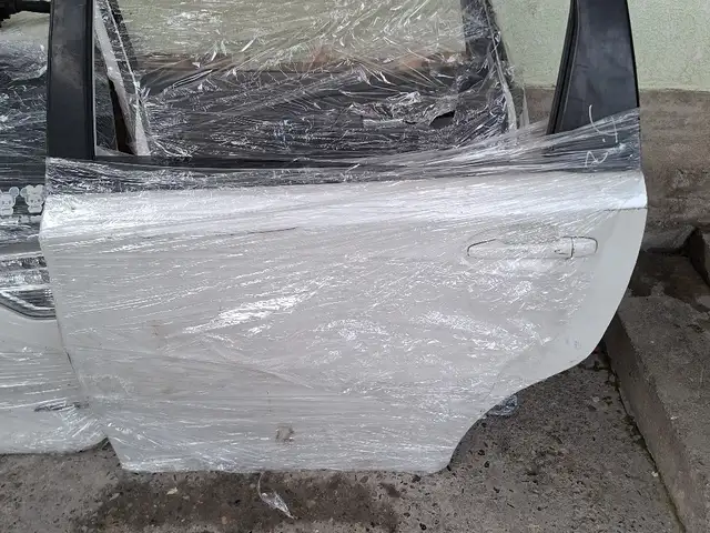 Задняя дверь от Toyota Vish, Душанбе