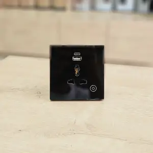 Умная розетка 220 V с USB и Type C, zigbee, Душанбе