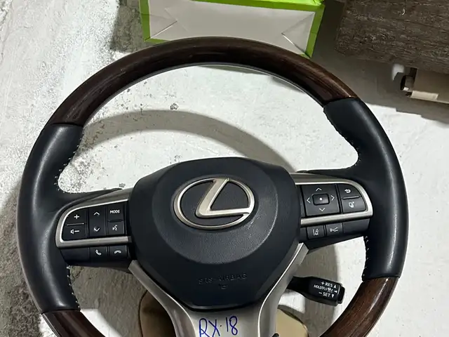Руль на Lexus 2010-2022, Душанбе