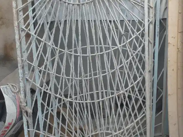 Решетка, Душанбе