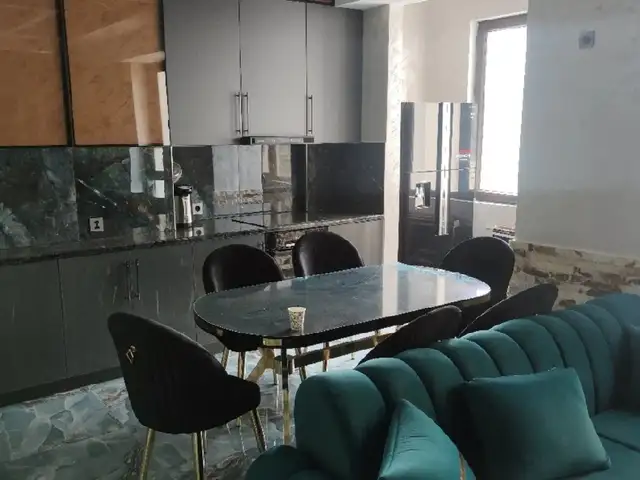 2-комн. квартира, 12 этаж, 70м², Шохмансур, Душанбе