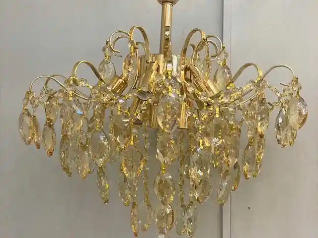 Люстра, Душанбе