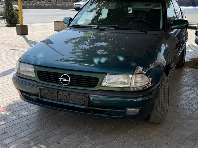 Opel Astra F